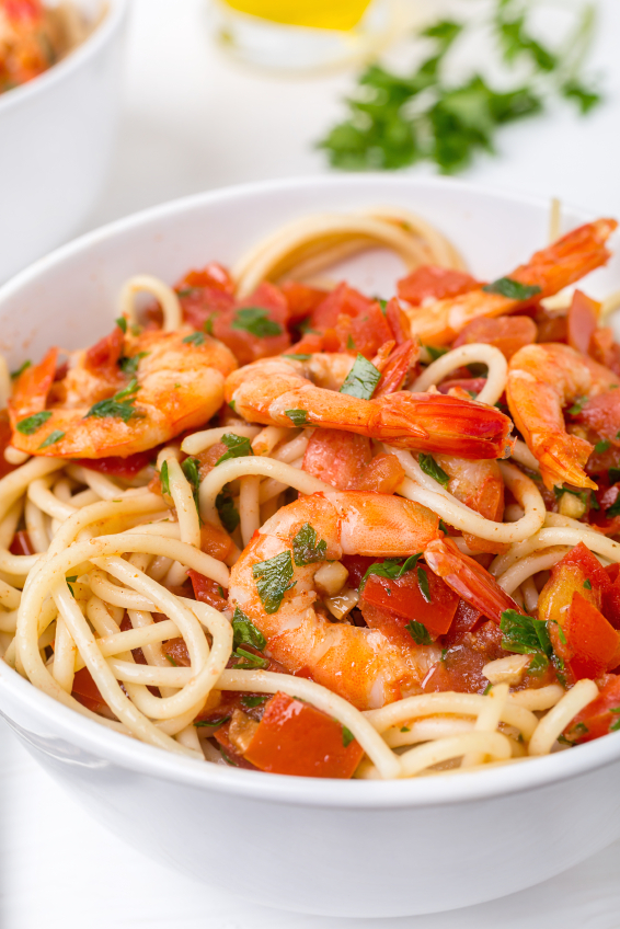 Quick Lemony Shrimp Pasta with Tomatoes & Garlic